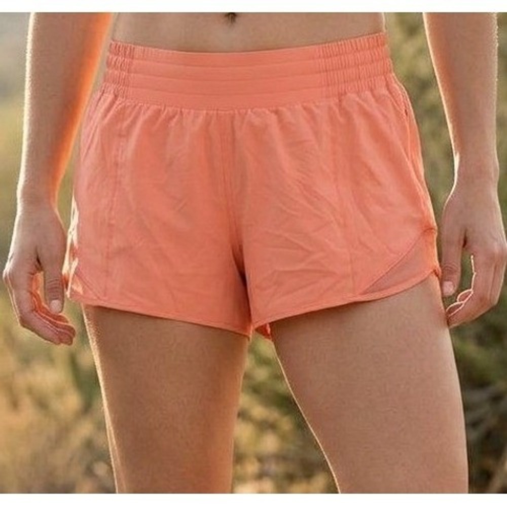 Lululemon Hotty Hot Low Rise Shorts Women 18 Coral Orange 2" Lined Mesh Pockets